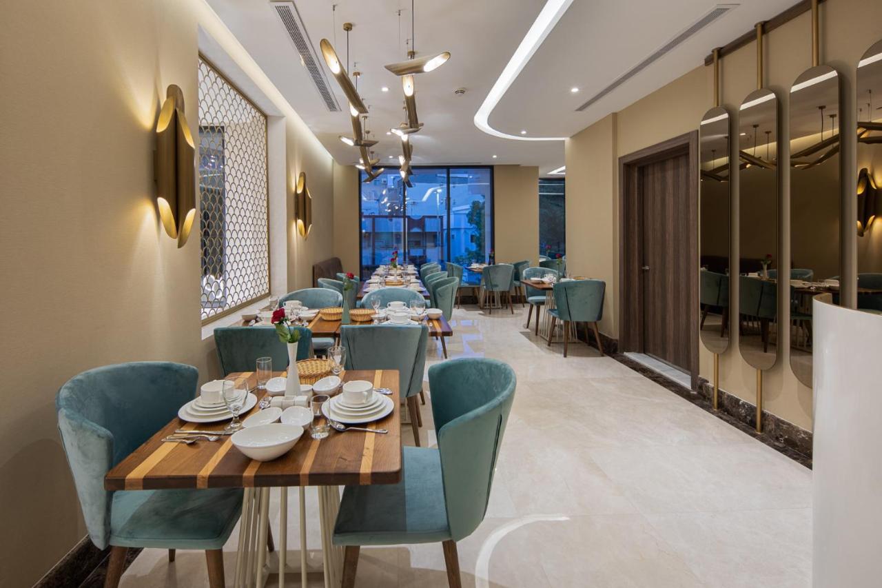Gladiolus Hotel Jeddah Exterior photo