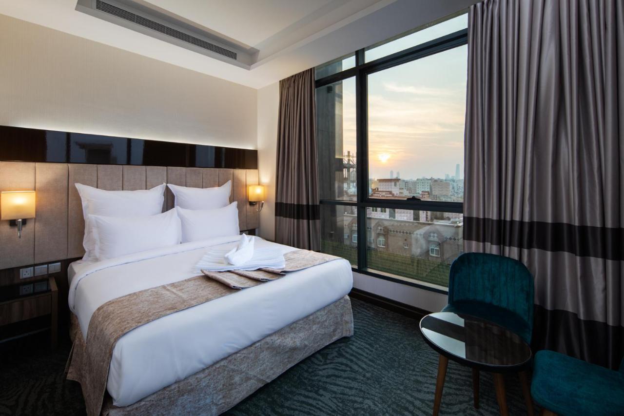 Gladiolus Hotel Jeddah Exterior photo