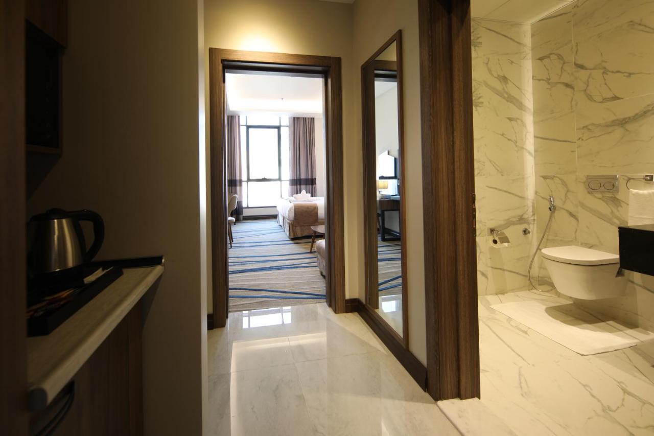 Gladiolus Hotel Jeddah Exterior photo