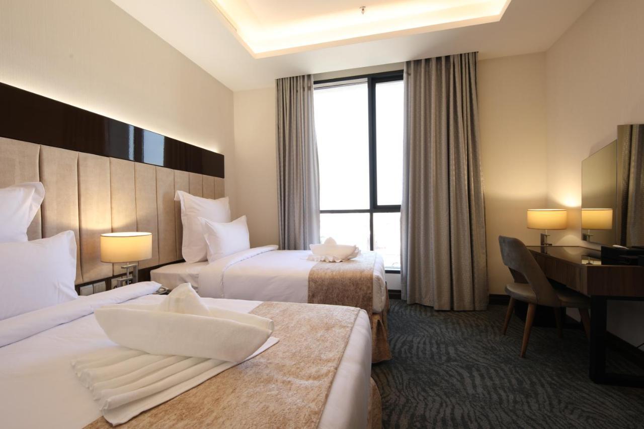 Gladiolus Hotel Jeddah Exterior photo