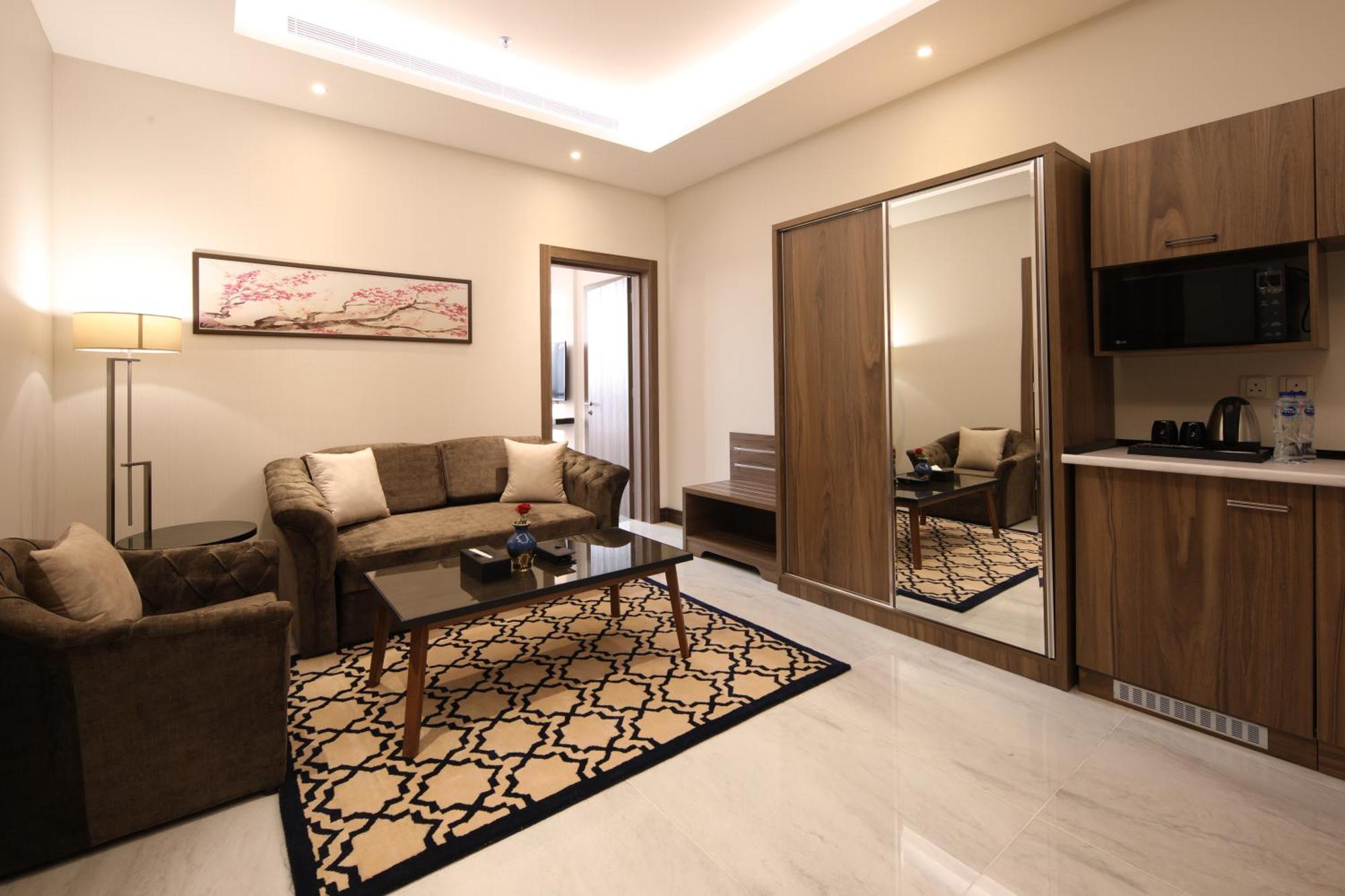 Gladiolus Hotel Jeddah Exterior photo
